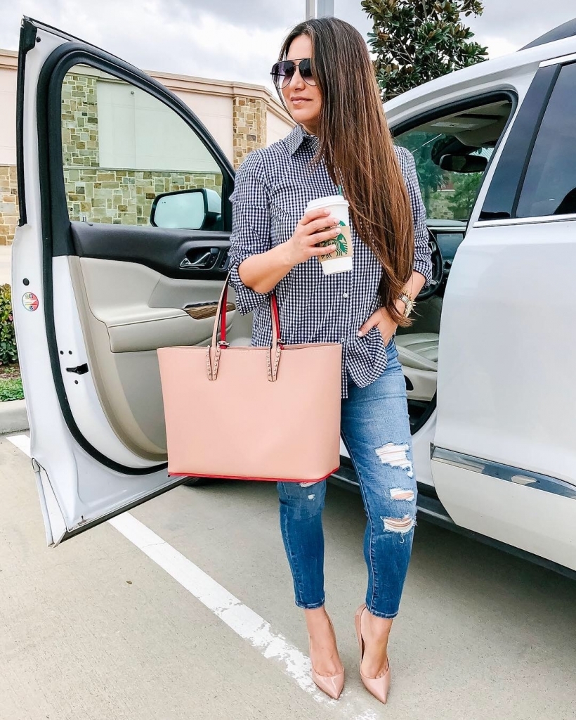 Top 10 Best Non Coffee Starbucks Drinks Under 100 Calories featured by top US life and style blog, LuxMommy: image of a woman sitting in a car holding a Starbucks cup