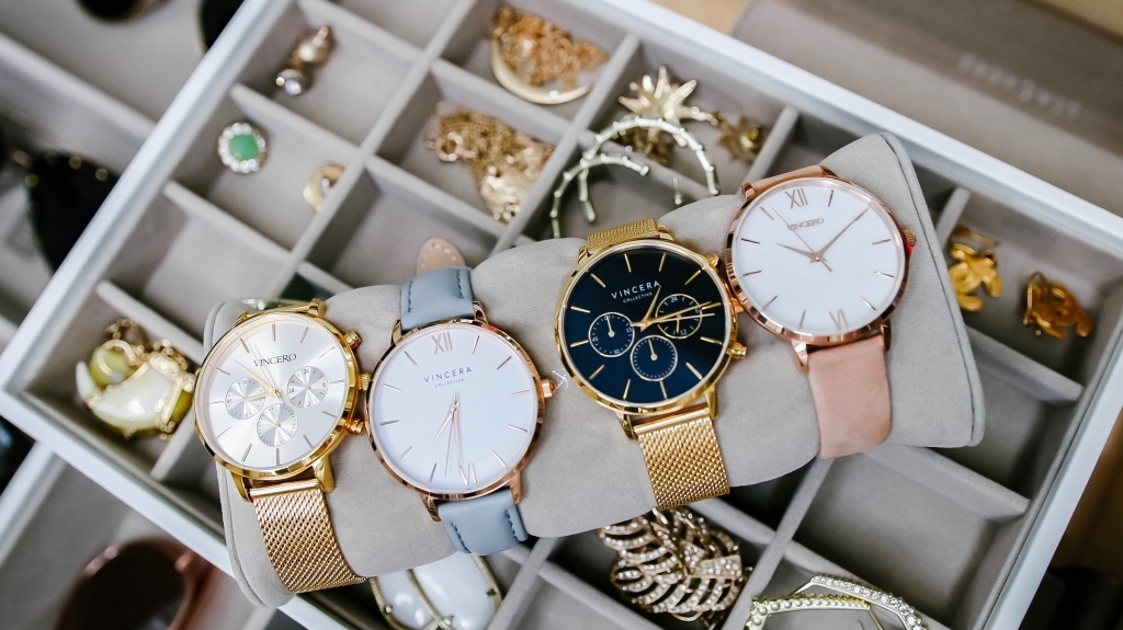 Vincero Coupon Code featured by top US fashion blog, LuxMommy: image of Vincero Watch Collection