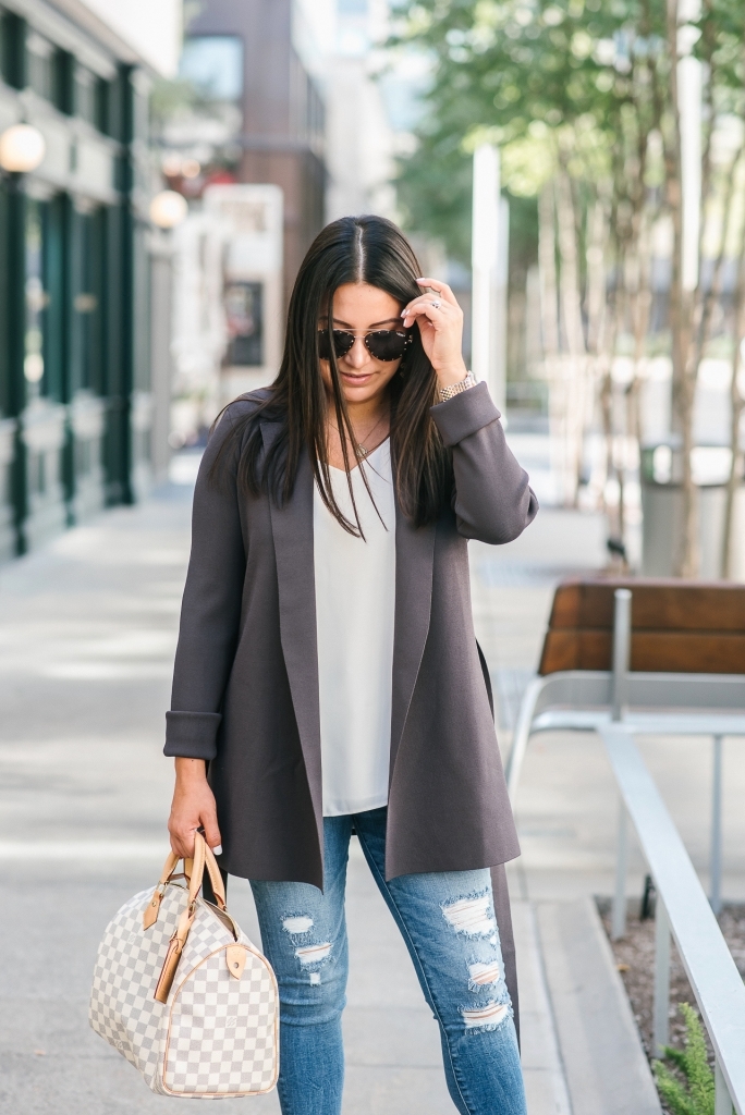 Versatile, Machine Washable, and Cute Fall Looks by popular Texas fashion blog, Lux Mommy: image of a woman wearing a M.M. La Fleur The Merritt Jardigan 