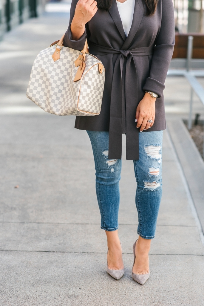 Versatile, Machine Washable, and Cute Fall Looks by popular Texas fashion blog, Lux Mommy: image of a woman wearing a M.M. La Fleur The Merritt Jardigan.