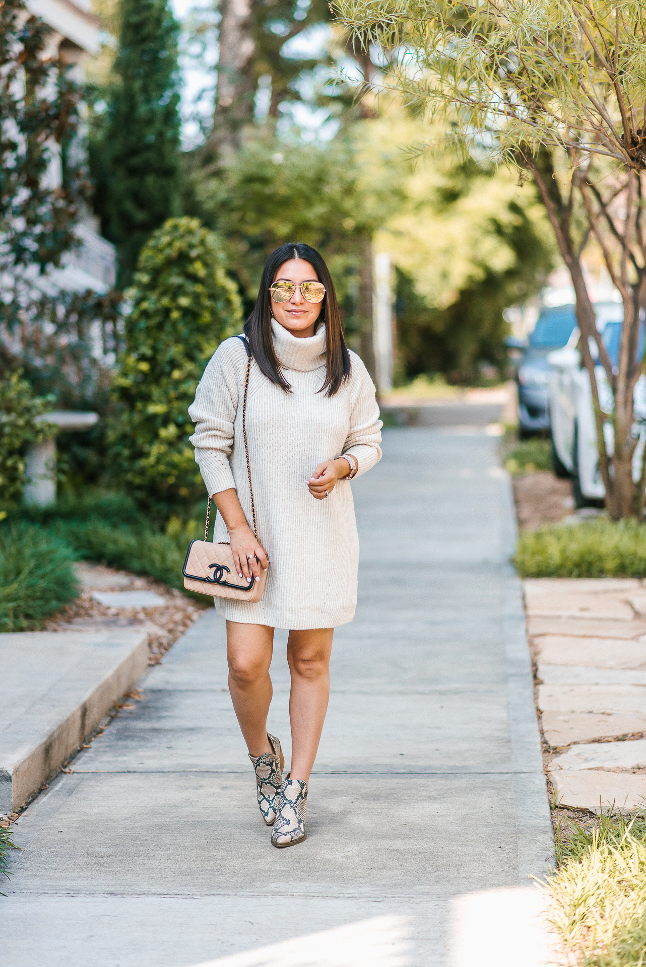 Houston top fashion and lifestyle blogger LuxMommy shares the perfect fall  outfit from Nordstrom and a new ysl belt perfect for fall