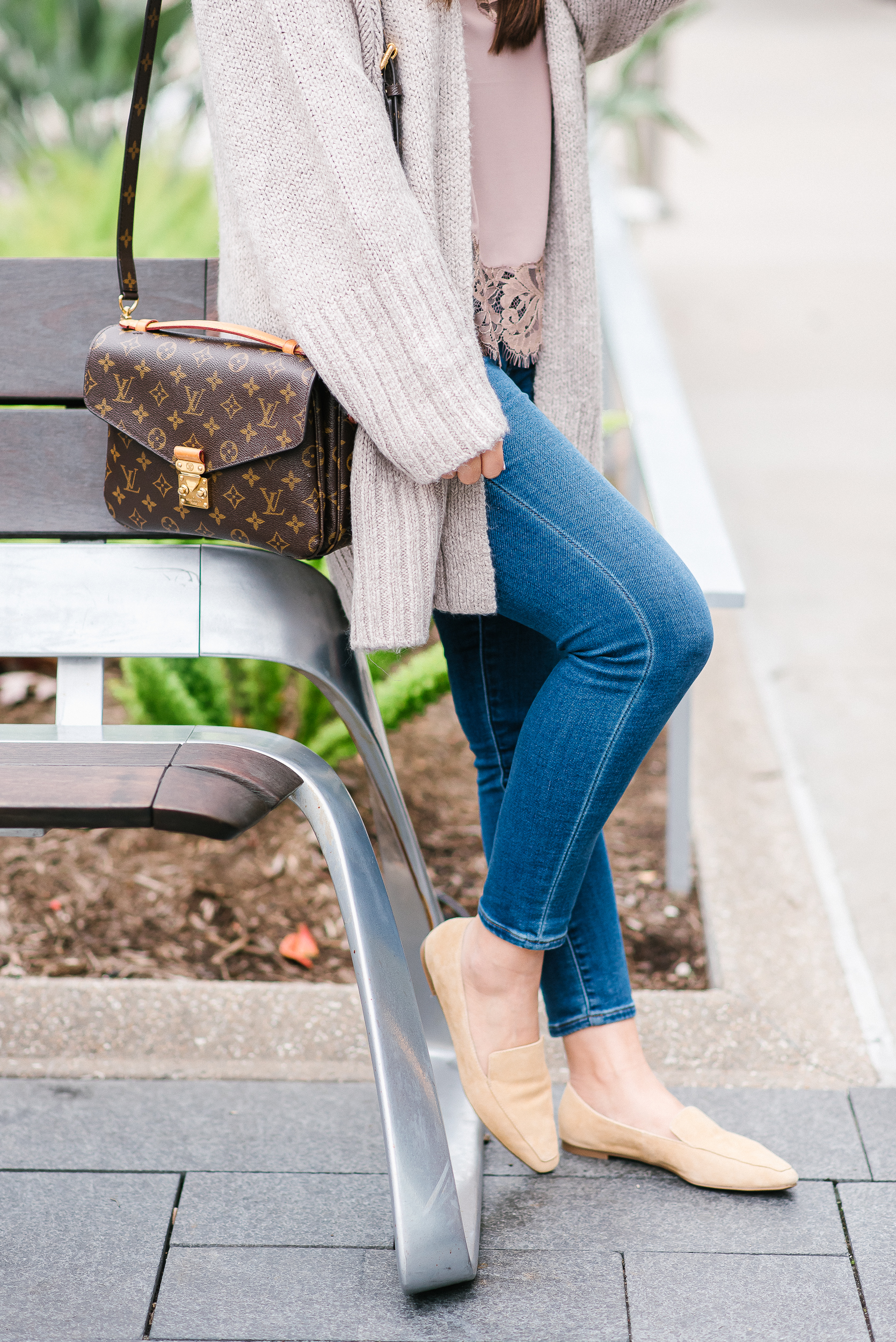 How to Style the Louis Vuitton Pochette Metis, LuxMommy