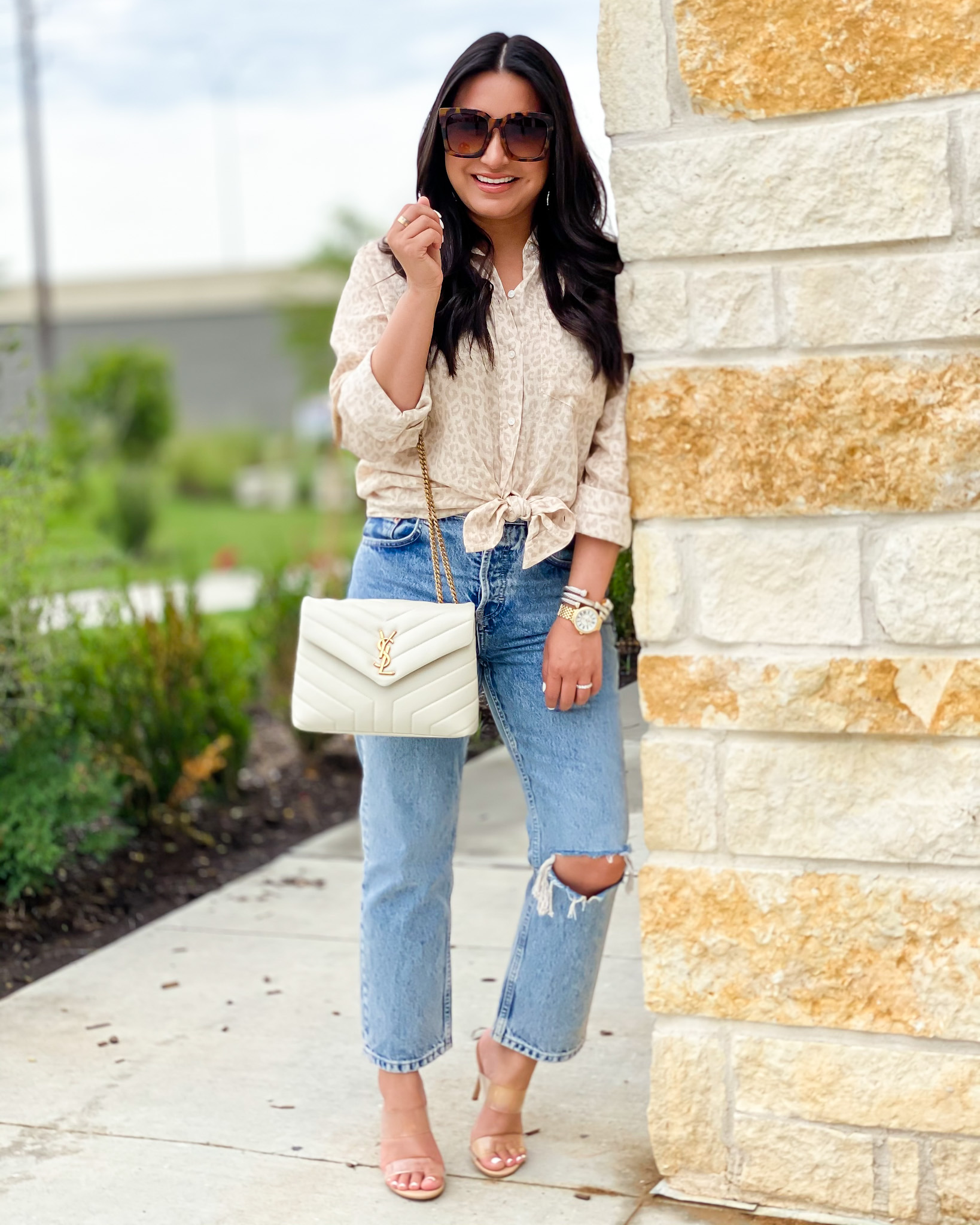 Houston lifestyle and fashion blogger LuxMommy sharing outfits of the day