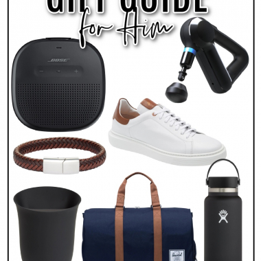 Houston top fashion and lifestyle blogger LuxMommy shares the best gift guides for holiday gift giving