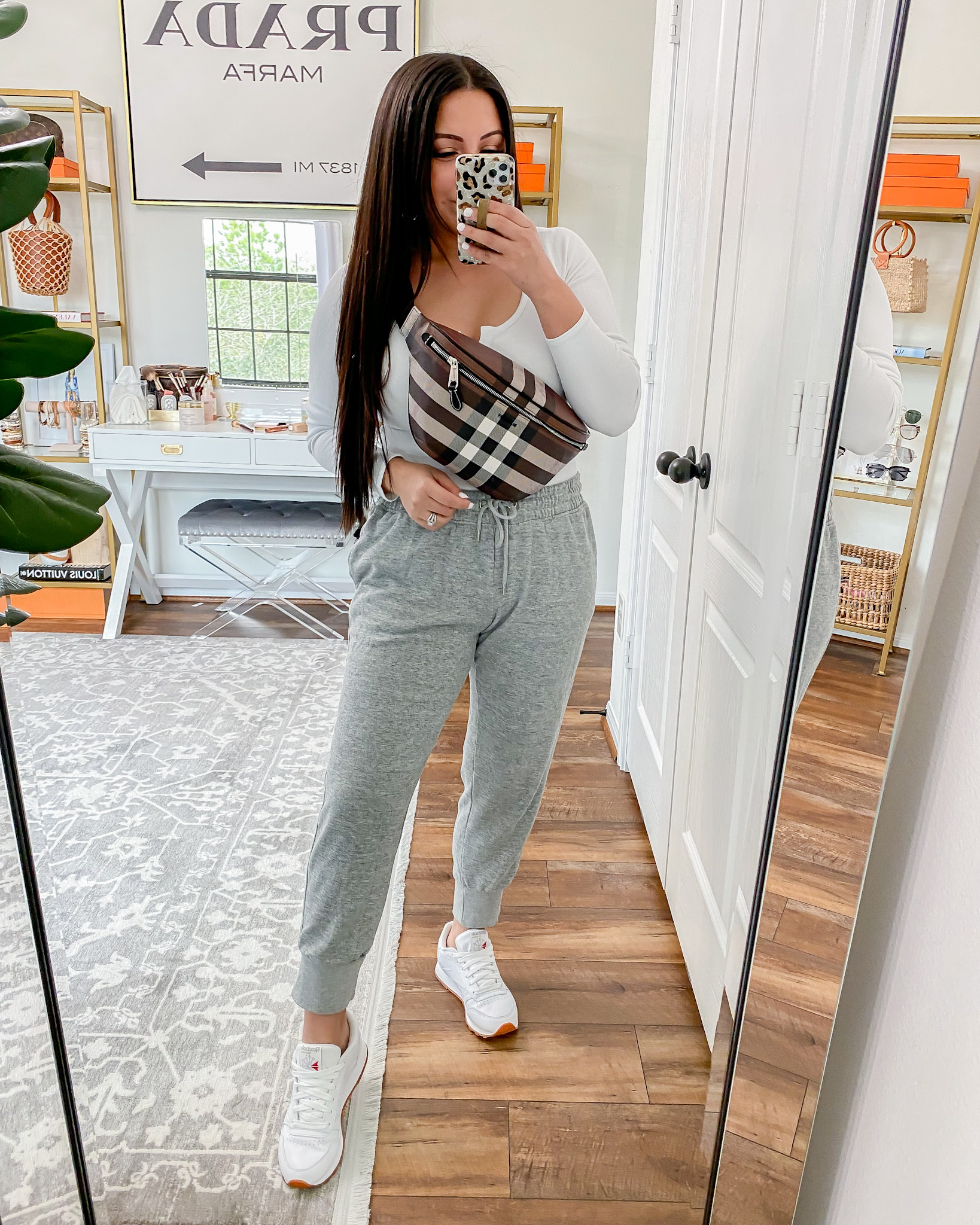 Houston fashion/lifestyle blogger LuxMommy styling a casual outfit.