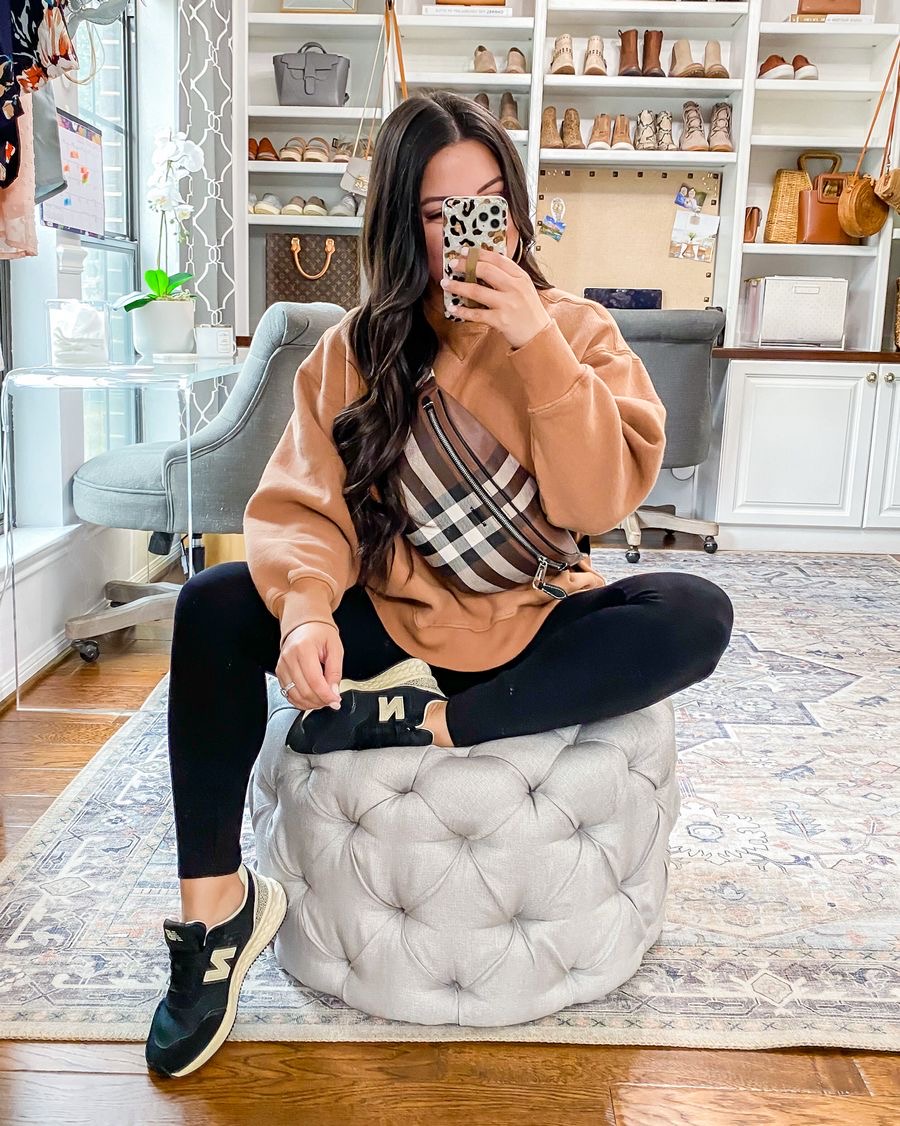 Houston fashion/lifestyle blogger LuxMommy styles Burberry Bumbag