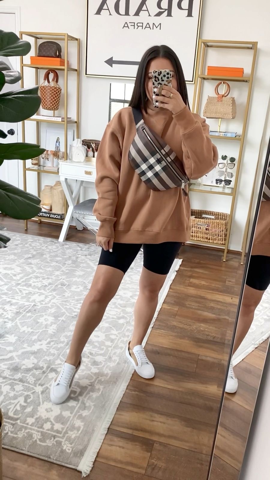 Houston top lifestyle blogger styling Burberry Bumbag