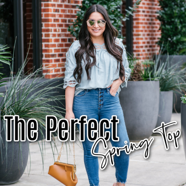 Houston top fashion and lifestyle blogger LuxMommy shares the perfect spring top and other fashion finds from Amazon