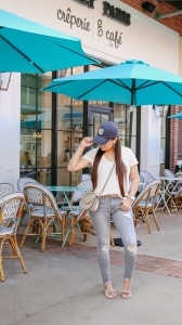 chloe nile, casual outfit, yankees hat, sweet paris