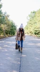 peacoat, neverfull mm, beanie, winter outfit