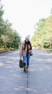 peacoat, neverfull mm, beanie, winter outfit