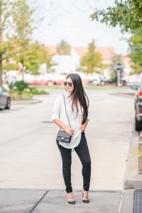 good American jeans, Valentino rock studs, ray ban sunglasses, Kendra Scott earrings, BP tunic, fall outfit