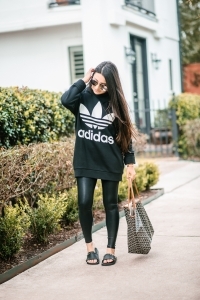 spanx leggings, faux leather leggings, spanx faux leather leggings, rockstud slides, valentino slides, goyard st louis