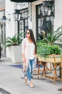 chloe nile, express jeans, valentino pumps, rayban sunglasses, cami, distressed jeans