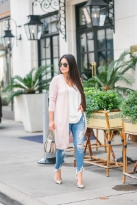 chloe nile, express jeans, valentino pumps, rayban sunglasses, cami, distressed jeans