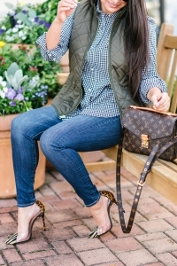 gingham shirt, pochette metis, schutz heels, vest, skinny jeans