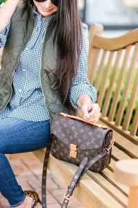 gingham shirt, pochette metis, schutz heels, vest, skinny jeans