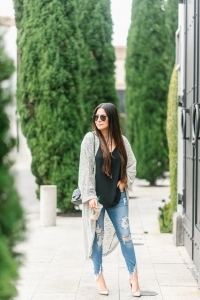 free people kimono, chanel mini square, valentino pumps, black express cami