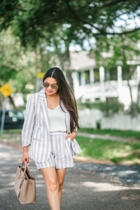 Striped short suit