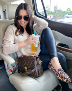 Houston fashion blogger LuxMommy