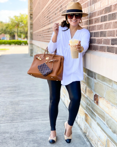 Houston fashion blogger LuxMommy shares her go to Fall starbucks drink order