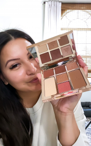 Houston top beauty and lifestyle blogger LuxMommy shares 10 minute makeup using only 5 products