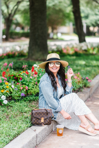Houston top fashion blogger LuxMommy shares the softest t-shirt dress