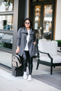 Houston top fashion and lifestyle blogger LuxMommy shares the casual jacket you need for fall