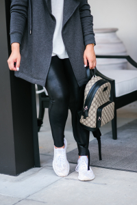 Houston top fashion and lifestyle blogger LuxMommy shares the casual jacket you need for fall