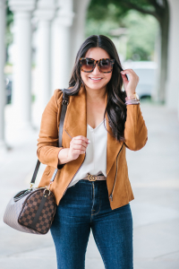 Houston lifestyle and fashion blogger LuxMommy sharing random facts