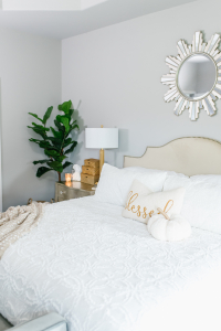Houston top fashion and lifestyle blogger LuxMommy shares affordable fall decor from tj maxx