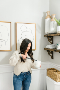 Houston top fashion and lifestyle blogger LuxMommy shares her affordable powder room update