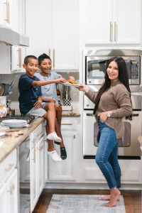 Houston top fashion and lifestyle blogger LuxMommy bakes cookies with her kids and shares some new Walmart Home finds including the most beautiful affordable washable rug