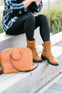 Houston top fashion and lifestyle blogger LuxMommy shares the Must Have Boots for Fall