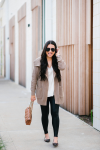 Houston top fashion and lifestyle blogger LuxMommy shares the perfect fall casual outfit with fendi flats and chanel handbag