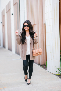 Houston top fashion and lifestyle blogger LuxMommy shares the perfect fall casual outfit with fendi flats and chanel handbag