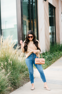 Houston top fashion and lifestyle blogger LuxMommy shares the perfect cashmere sweater you need now and a fall outfit of the day