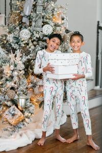 Houston top fashion and lifestyle blogger LuxMommy shares the cutest and most comfortable matching family christmas pj set for the whole family from soma