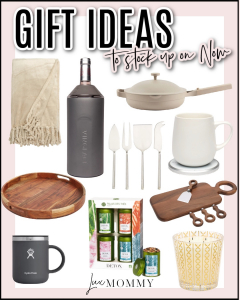 Houston top fashion and lifestyle blogger LuxMommy shares the best gift guides for holiday gift giving