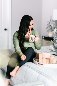 Houston top fashion and lifestyle blogger LuxMommy shares 5 fail proof last minute gift ideas for everyone on your list