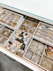 Houston top fashion and lifestyle blogger LuxMommy shares the ultimate closet organization essentials