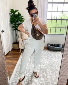 houston top fashion and lifestyle blogger LuxMommy shares how to style the Louis Vuitton bumbag