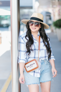 Houston top fashion and lifestyle blogger LuxMommy shares the cutest spring outfit and the best luxury handbags under $1000